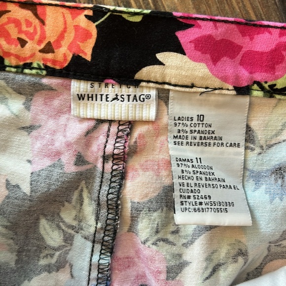 **3/$15**Floral crop pants-pedal pushers-capri - Picture 5 of 6